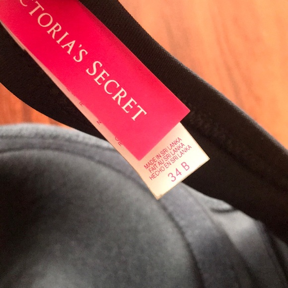 Victoria Secret bikini swim top - Picture 2 of 5